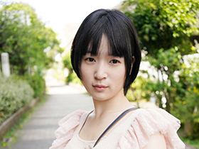 あどけない顔して乳頭長めピンコ勃ちの卑猥な乳首でごめんちゃい。淫乱すぎて困っている小娘に媚薬で白目ロンパリで逝きまくるぅ! サンプル動画サムネイル